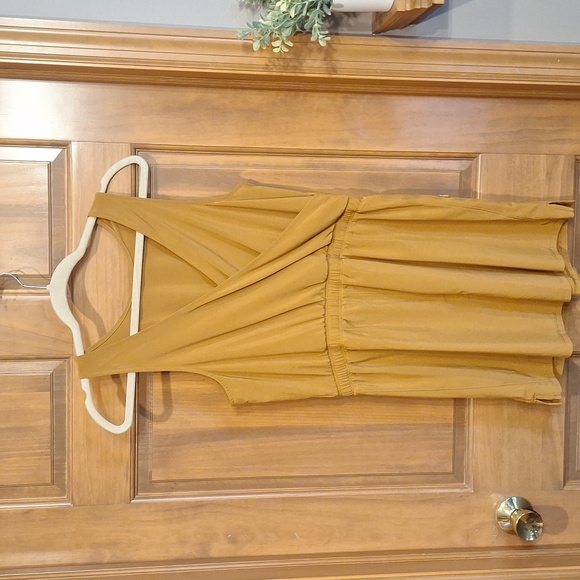 All In Motion Romper M - Picture 5 of 12